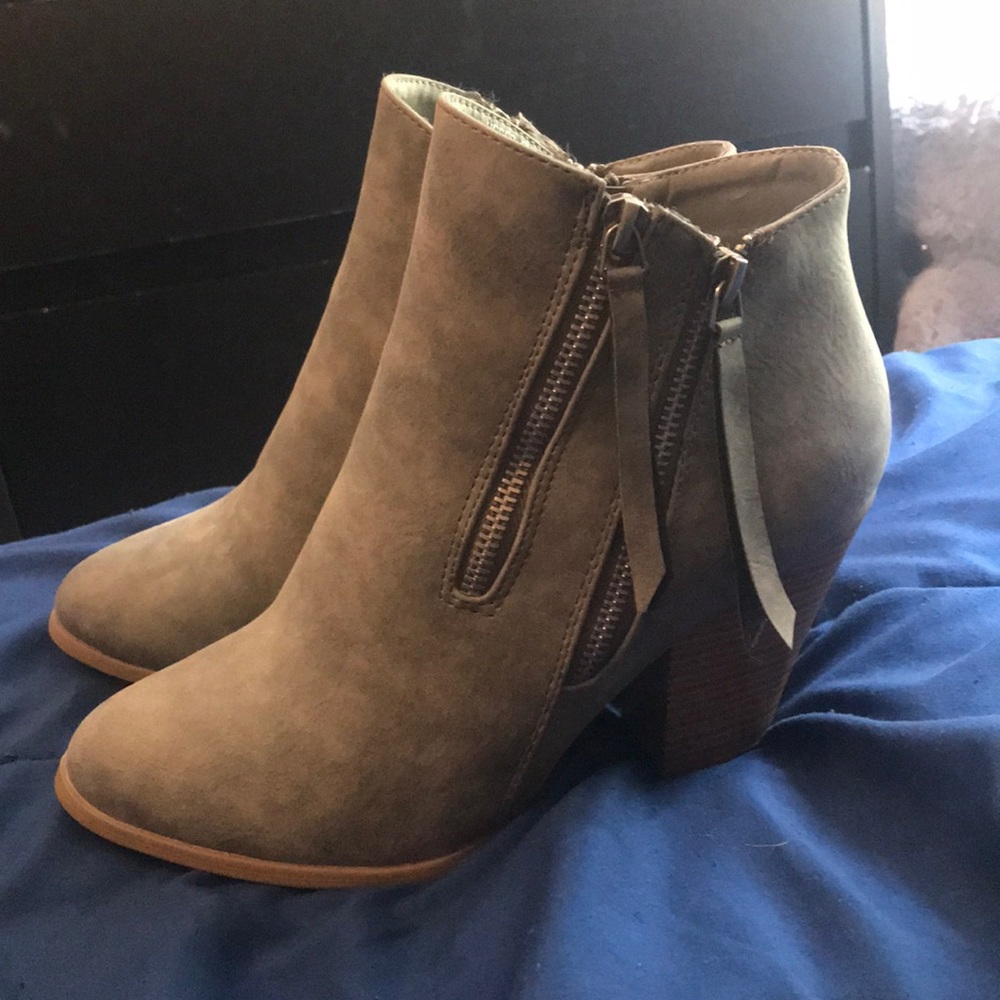 JG Ankle Boots